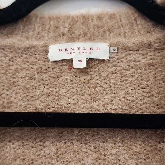 Demylee Cardigan - Picture 4 of 10